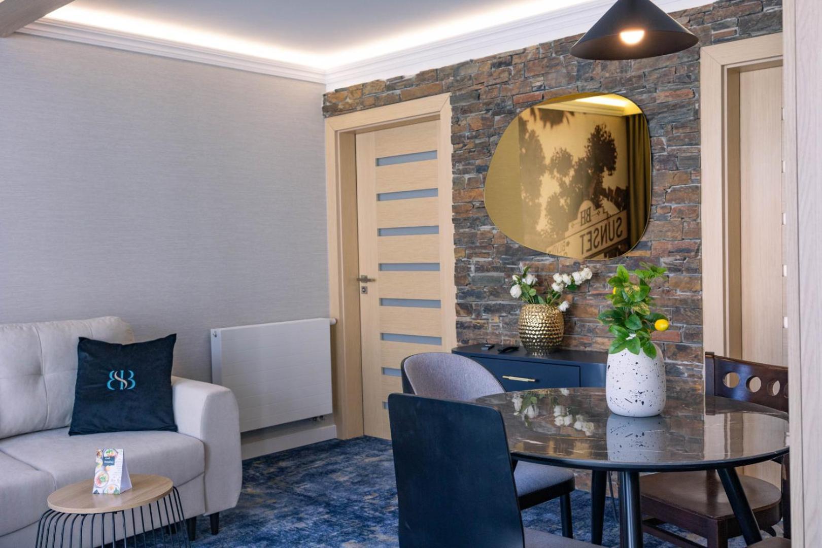 Boulevard Boutique Suites ウェバ エクステリア 写真